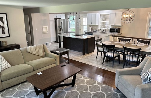 Lyndon House | Newly Remodeled! 4 bedroom private home.