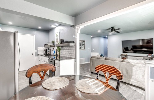 South Oklahoma City House | Newly remodeled 5BD- just 10 mins from airport!