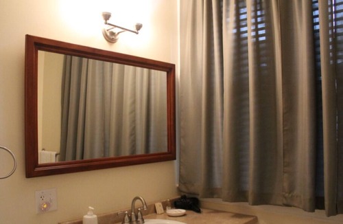 Randolph House | Newly Remodeled ADA Compliant Suite