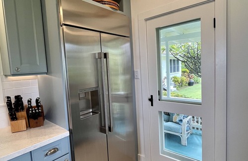 Lanikai House | Newly REMODELED AND the best access to sandy Lanikai Beach! NUC # 90/TVU-0031