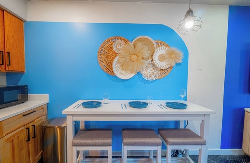 Lawrence Apartment | Newly Remodeled Apt + W/D, Carport/Near Mass