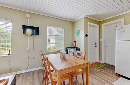 Marathon House | Newly remodeled, bayfront studio with dock, views & open water access