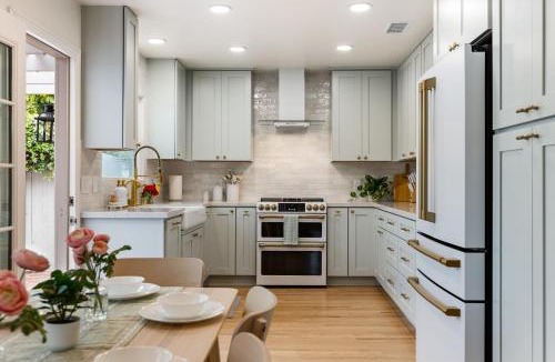 Beach Barber Tract House | Newly Remodeled Coastal Cottage Steps to Beach