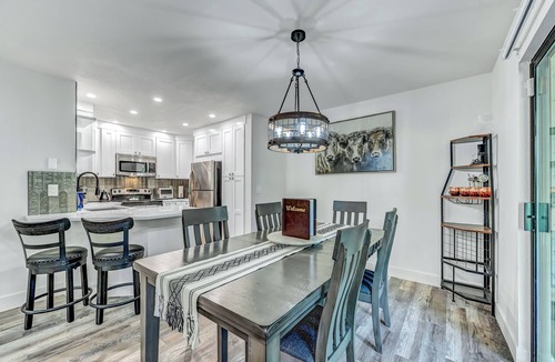 Northwest Bellevue Condo | Newly Remodeled Condo - Quiet & Cozy with a Great Downtown Bellevue Location!