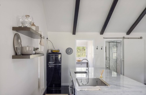 Claverack-Red Mills Cottage | Newly Remodeled Cottage + Fire Pit