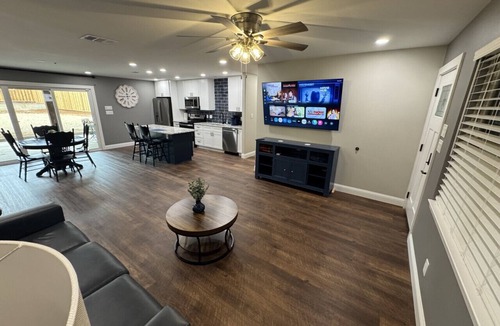 Arlington House | Newly Remodeled Haus of Blues Arlington King Beds