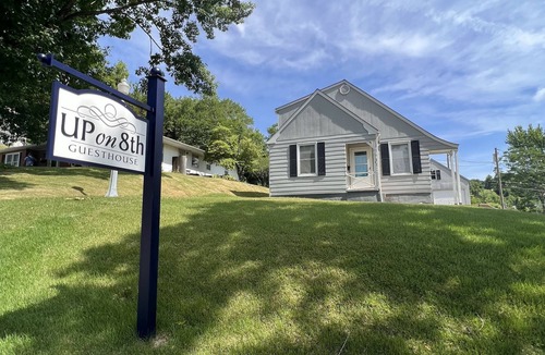 Hermann House | Newly remodeled home in Historic Hermann Wine Counrtry.