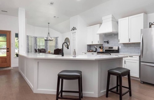 McKinney House | Newly remodeled home near Historic downtown
