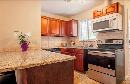 Red Bank Apartment | Newly Remodeled Luxury Duplex 7 minutes to downtown