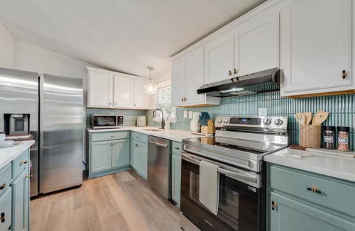 Mineral Wells House | Newly Remodeled Mobile Home The Green Showcase!