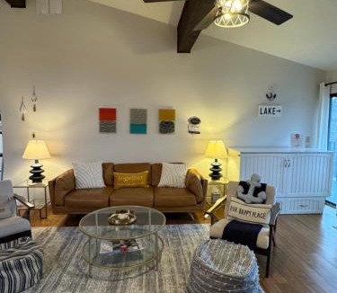 Lake Geneva Apartment | Newly Remodeled Mid-Century Modern Lake Condo