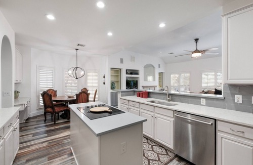 Wetmore House | NEWLY REMODELED! One Story with POOL and Hot Tub