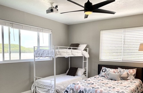 Kaiser House | Newly Remodeled, Pet Friendly, Heart of the State Park, Fisherman’s Paradise!