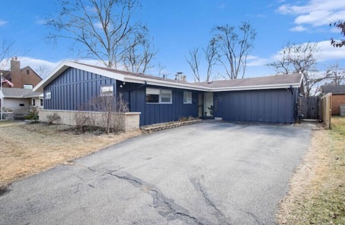 South Bend House | Newly remodeled ranch - less than 2 miles from Notre Dame
