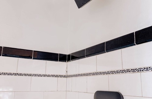 Peru Apartment | Newly remodeled Studio Apartment