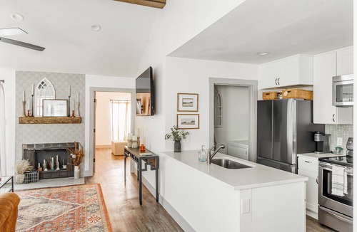 Abilene House | Newly Remodeled Townhouse!