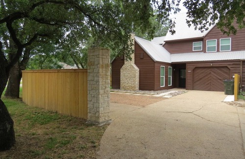 Salado House | Newly remodeled townhouse with easy access to quaint, downtown Salado.