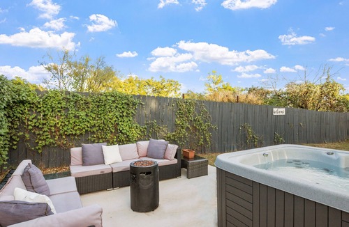 Fredericksburg House | Newly remodeled home w/a backyard oasis, beautiful hot tub blocks from downtown