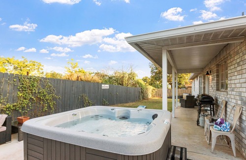 Fredericksburg House | Newly remodeled home w/a backyard oasis, beautiful hot tub blocks from downtown