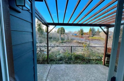 Aloha House | Newly remodeled w/creek view