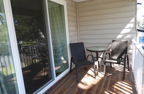 Demere Park Condo | Newly Remodled Coastal Condo