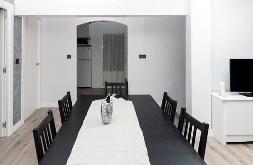 Burgos Apartment | Newly remorphed apartment in the center