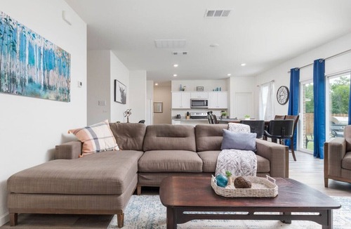 Edgecliff Village House | Newly Renovated Modern Home in Edgecliff Village