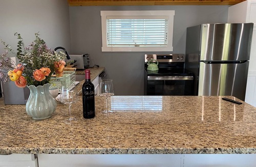Amherst Cottage | Newly renovated 2-bedroom cottage; walking distance to Baboosic Lake Town Beach