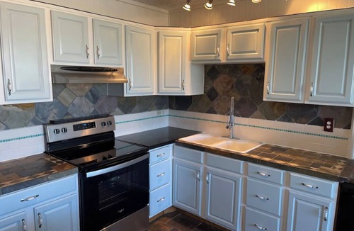 Kuau Condo | Newly renovated 2nd floor condo — 150 yards from Mama’s Beach!