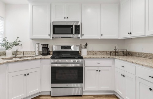 North Oakwood House | Newly Renovated 3 bedroom home near Texas A&M