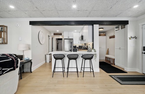 Trent Hills Cottage | Newly renovated 4 season, 3-bedroom Cottage with Hot Tub!