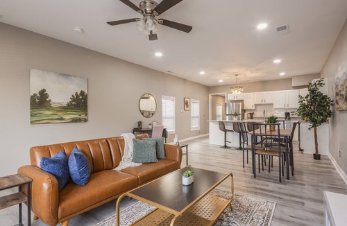 Smoketown Jackson House | Newly renovated 4BR CozySuites