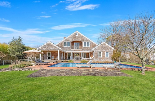 Quogue House | Newly Renovated 5-Bedroom Home South of Quogue Street