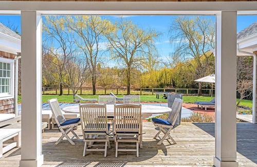 Quogue House | Newly Renovated 5-Bedroom Home South of Quogue Street