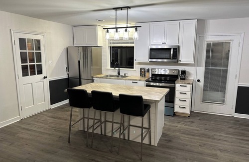 Durham House | Newly Renovated - 5minutes/Downtown