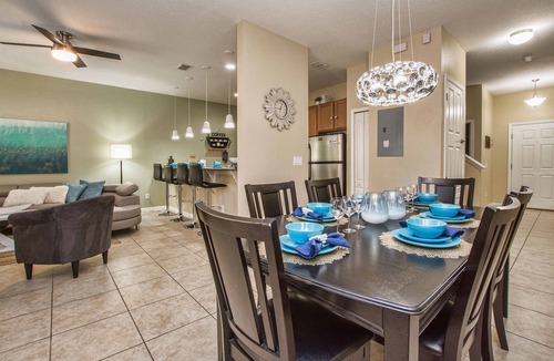 West Kissimmee House | NEWLY RENOVATED AND FURNISHED, GATED RESORT COMMUNITY, FREE WIFI, BBQ GRILL, AMENITIES AT CLUBHOUSE, CLOSE TO THEME PARKS!