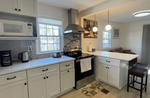 Framingham House | Newly Renovated beautiful 3-Bed 2-Bath Home with Easy Airport Access