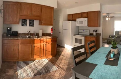 Davenport House | Newly Renovated, Beautiful Three-Level Townhome