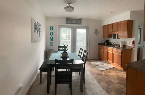 Davenport House | Newly Renovated, Beautiful Three-Level Townhome