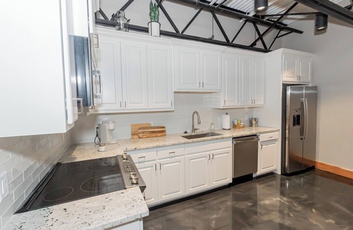 Jacksonville Hotel | Newly renovated Boutique Hotel *Must See*