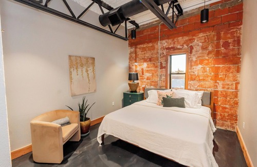 Jacksonville Hotel | Newly renovated Boutique Hotel *Must See*