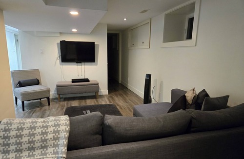 Woodbine - Lumsden Apartment | Newly renovated, bright 1bdrm, sleeps 4 basement suite. Kitchen, Wifi, Netflix