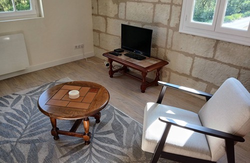 Saumur Cottage | Newly renovated bungalow in a park near the center of Saumur