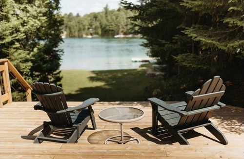 Minden Hills Cottage | Newly renovated waterfront 3 bedroom cottage, emerald clear water with HOT TUB