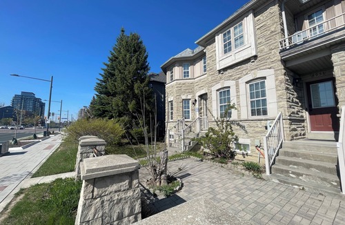 Bayview Glen House | Newly Renovated Townhome on Yonge