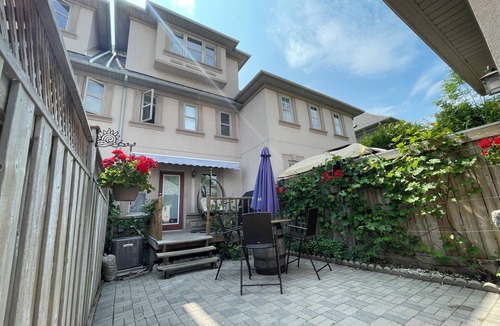 Bayview Glen House | Newly Renovated Townhome on Yonge