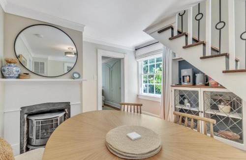 Hillsborough House | Newly Renovated Carriage House