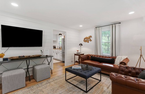 Leipers Fork Cottage | Newly Renovated Charming Little Leiper's Cottage