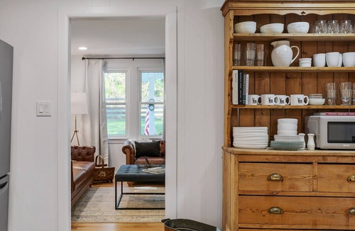 Leipers Fork Cottage | Newly Renovated Charming Little Leiper's Cottage