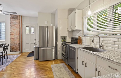 Allentown House | Newly Renovated, Charming Downtown Buffalo Home + Free Parking